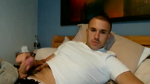 muscleshow00 online show from December 18, 1:39 pm