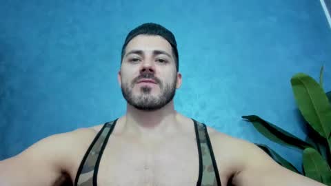 muscularmaster onlyfans online show from February 21, 10:04 pm