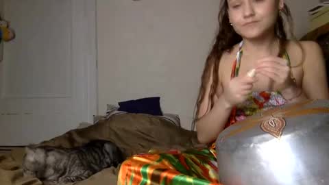 Muse Ali  online show from December 3, 10:34 pm