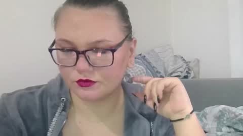 musechic_wild online show from February 2, 1:52 pm