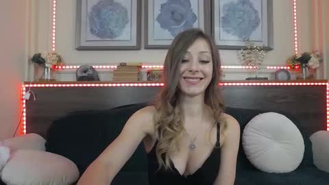 Luna  online show from January 16, 9:24 pm