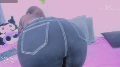 Sara IG   online show from April 5, 2:52 am