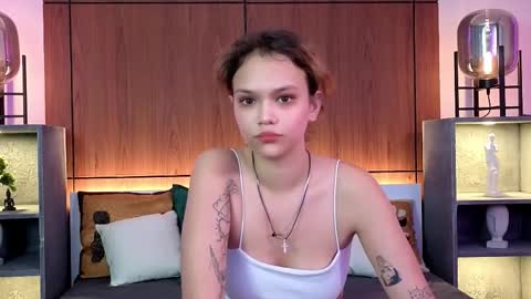 my_eyes_higher__ online show from September 29, 11:20 am