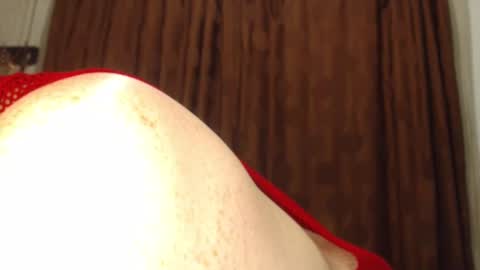     sara      i know you love me xoxox     online show from October 4, 9:07 am