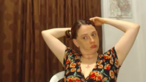     sara      i know you love me xoxox     online show from December 3, 8:48 am