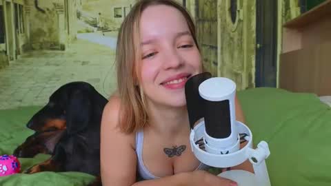 Snapshot of my_mia_ chatting on September 21, 9:02 am MIA I will be here Monday Wednesday Thursday Saturday online show from September 21, 9:02 am