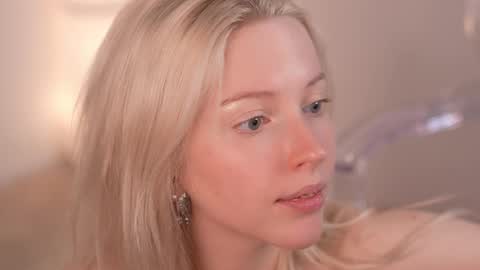 STELLA  Im here today online show from February 10, 6:56 pm