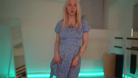 STELLA  Im here today online show from March 6, 3:56 pm