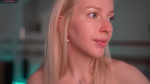 STELLA  Im here today online show from March 6, 6:59 pm