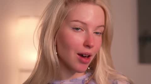 STELLA  Im here today online show from January 20, 4:34 pm