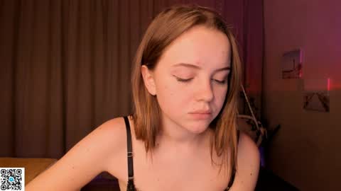 Snapshot of mya66maya chatting on December 9, 5:41 pm Maya online show from December 9, 5:41 pm