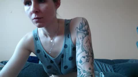 Naughty Rassell online show from January 17, 8:35 am