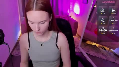 Mia online show from February 13, 10:24 pm