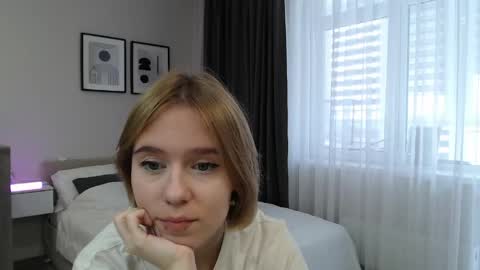 Lana online show from May 29, 11:08 am