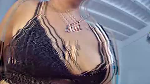 Snapshot of myhoney_hot chatting on January 24, 8:11 pm myhoney_hot online show from January 24, 8:11 pm