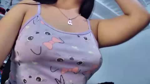 Snapshot of myhoney_hot chatting on January 18, 1:30 am myhoney_hot online show from January 18, 1:30 am