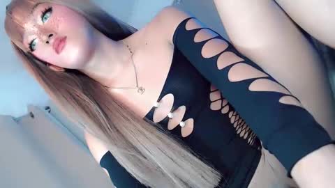 mykaliciousness online show from February 3, 4:55 pm