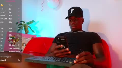 Snapshot of mylowallacee chatting on February 21, 2:50 am Mylo Wallace online show from February 21, 2:50 am