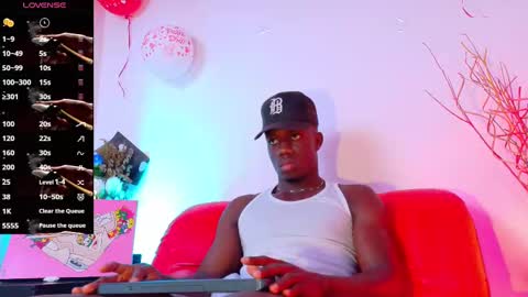 Snapshot of mylowallacee chatting on March 7, 2:15 am Mylo Wallace online show from March 7, 2:15 am