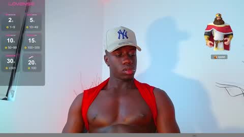 Snapshot of mylowallacee chatting on December 7, 8:22 pm Mylo Wallace online show from December 7, 8:22 pm