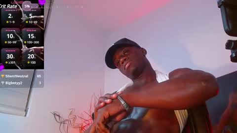 Snapshot of mylowallacee chatting on February 12, 1:41 am Mylo Wallace online show from February 12, 1:41 am