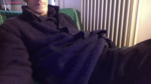 Bi sexy guy lovense hush is on private is open or password show tip if you like. online show from February 25, 12:16 pm