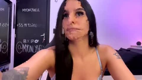 myonlyhell online show from April 16, 11:18 pm