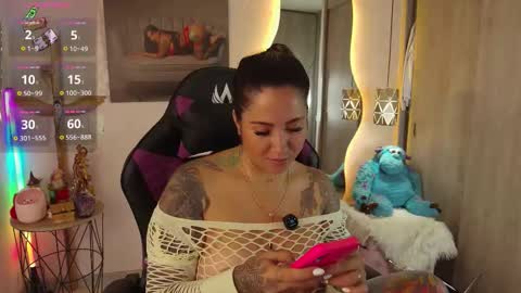 S A R A online show from September 25, 12:12 pm