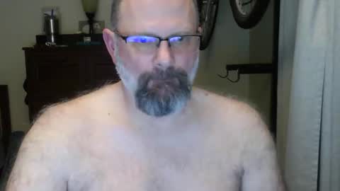 Just hanging out - No pressure online show from May 20, 6:21 am