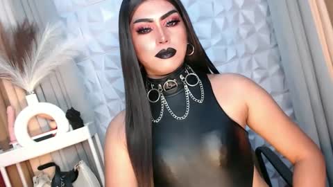 Snapshot of mysterious_diva chatting on September 18, 6:56 pm SUPPORT GODDESS TRISHA AND DONT FORGET TO FOLLOW ME online show from September 18, 6:56 pm