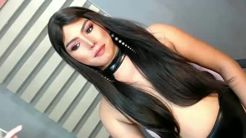Snapshot of mysterious_diva chatting on February 19, 8:33 am SUPPORT GODDESS TRISHA AND DONT FORGET TO FOLLOW ME online show from February 19, 8:33 am