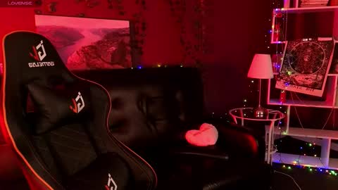 mystery_mary online show from December 3, 11:55 am