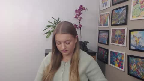 Snapshot of mysteryericax chatting on February 17, 11:13 am Erica online show from February 17, 11:13 am