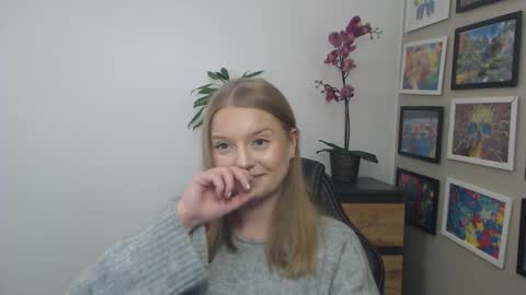 Erica online show from February 17, 1:54 pm