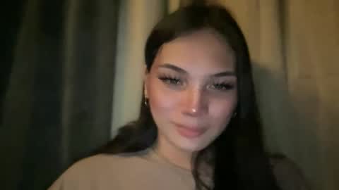 UR GIRL NEXTDOOR online show from December 23, 5:13 am