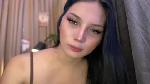 UR GIRL NEXTDOOR online show from April 28, 12:42 pm