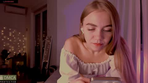 Michelle  Endlessly love and support you here every night online show from December 23, 10:01 pm
