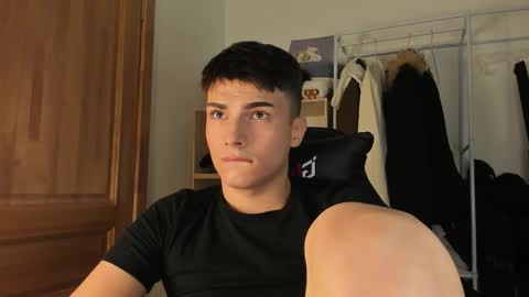 Evan Brown online show from October 21, 10:35 pm