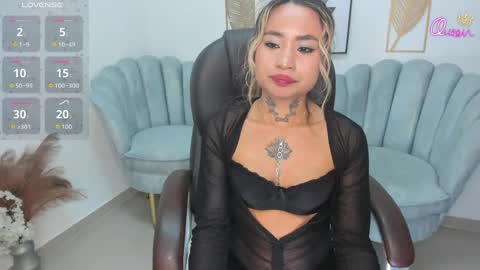 mystic_nova_ online show from April 1, 1:41 pm