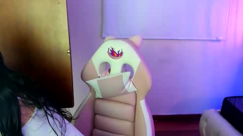 mystical_meteor online show from March 27, 11:33 am