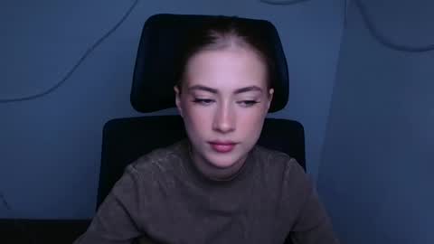 Snapshot of mysticemeli chatting on September 13, 11:23 am Emelie online show from September 13, 11:23 am