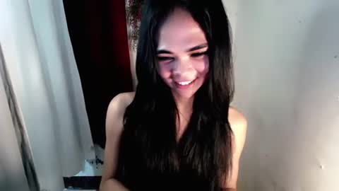 Snapshot of mysticofcum22 chatting on October 19, 6:40 am Krestine online show from October 19, 6:40 am
