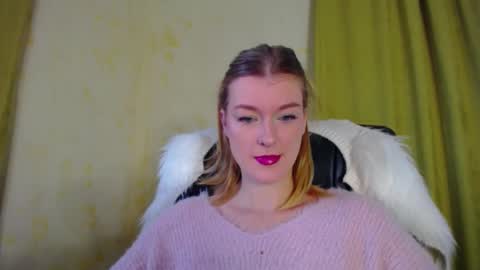 mysticvenus_ online show from December 14, 9:26 am