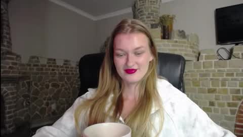 mysticvenus_ online show from September 28, 4:38 pm