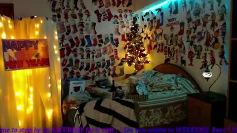 Snapshot of mystydew chatting on January 17, 3:11 pm MystyDew online show from January 17, 3:11 pm