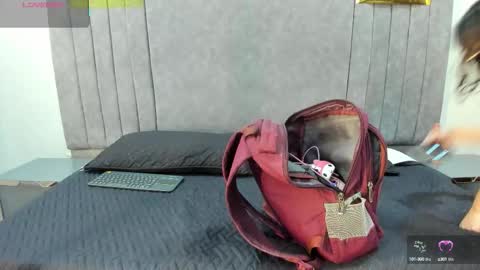 mythicall_girll online show from October 10, 8:03 pm