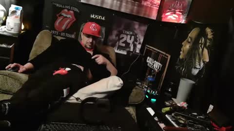 SnackPants online show from January 19, 7:25 am