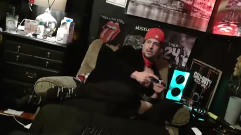 SnackPants online show from January 19, 4:22 am