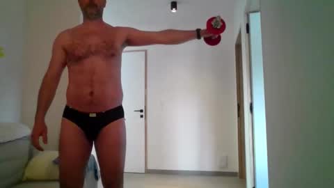 naaktlopertjebe online show from April 21, 11:39 am