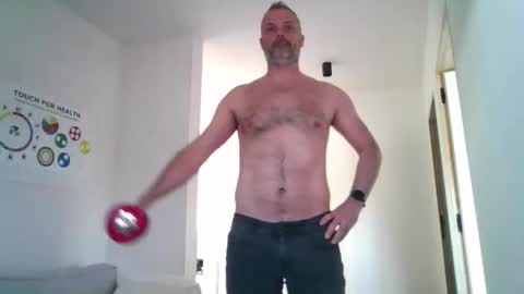 naaktlopertjebe online show from April 23, 8:11 am